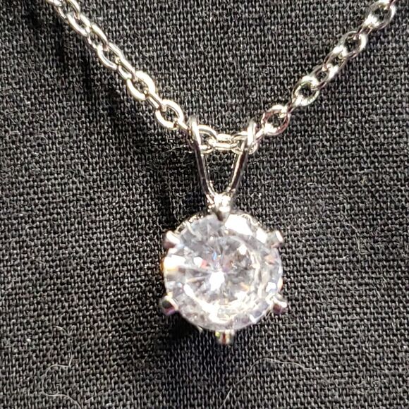 Cubic Zirconia Clear Crystal Solitaire Pendant Necklace In Silver Tone - Picture 3 of 10